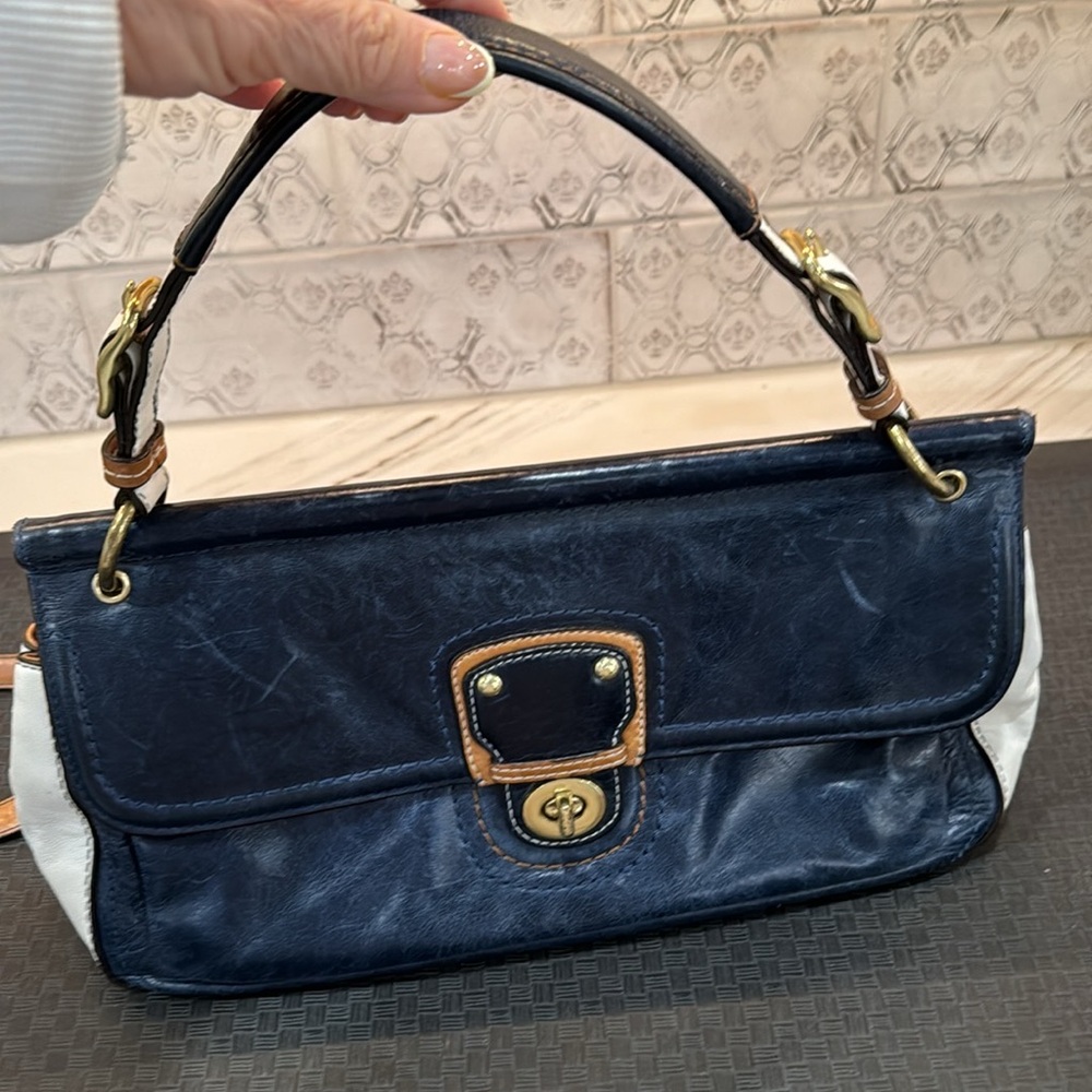 Coach Willis leather crossbody. Navy white and brown. Stripe interior.